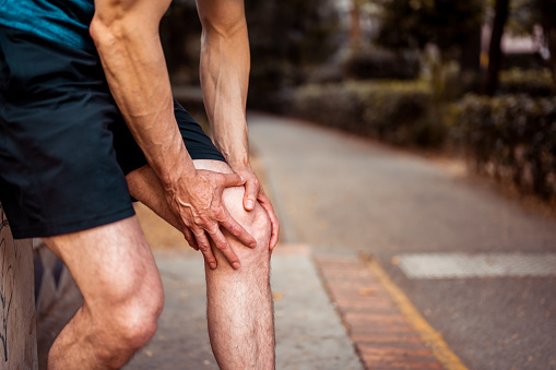 camminare artrosi ginocchio